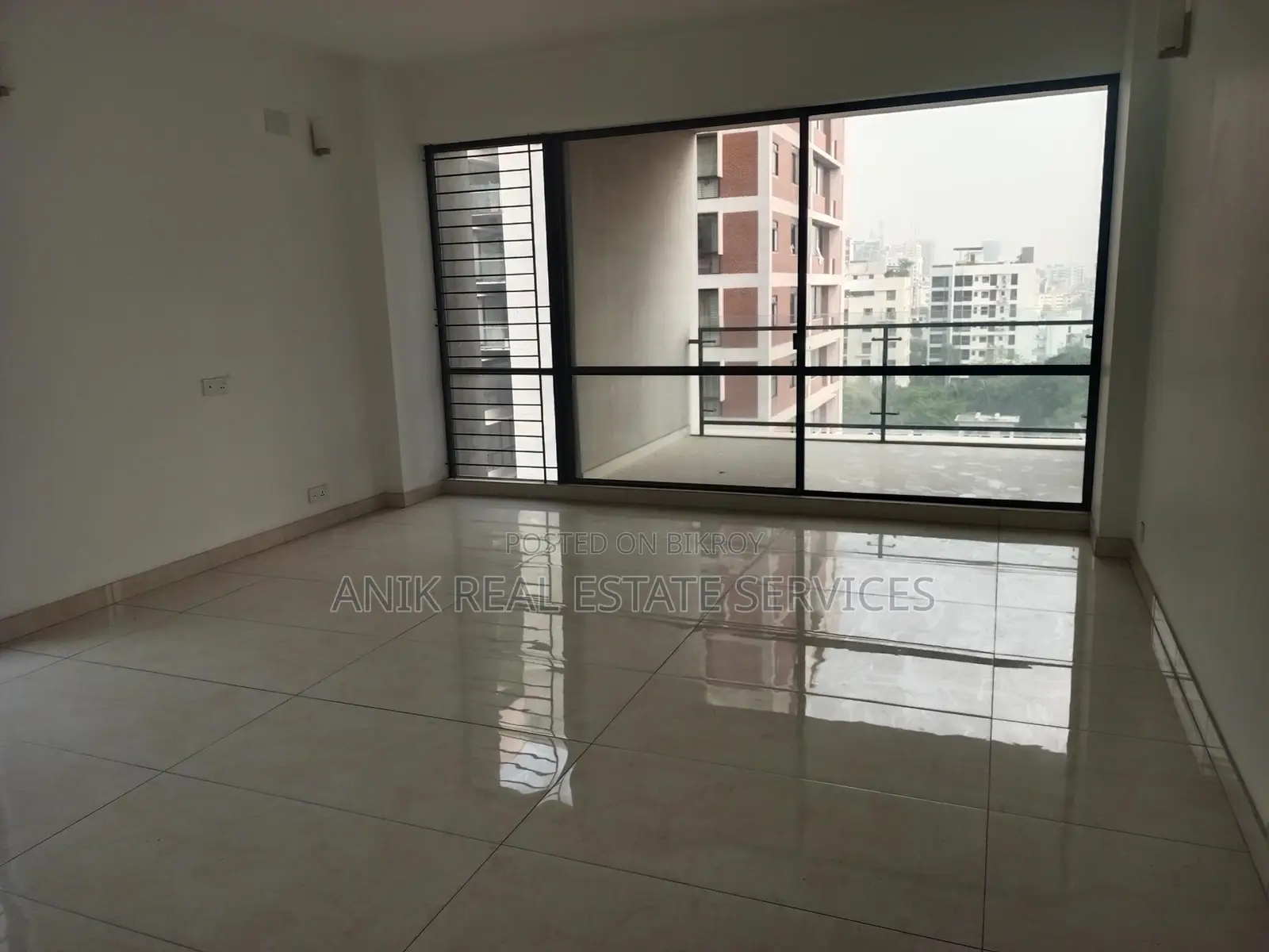 Luxurious 5000 Sft Unfurnished Flat Rent At Gulshan 2 in Gulshan