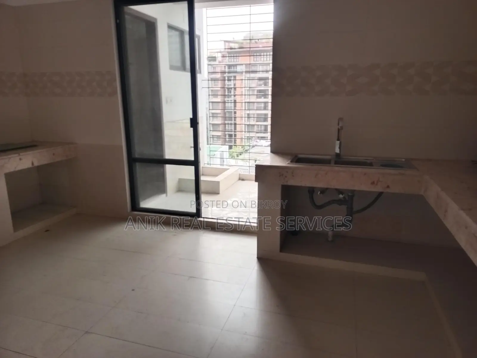 Luxurious 5000 Sft Unfurnished Flat Rent At Gulshan 2 in Gulshan