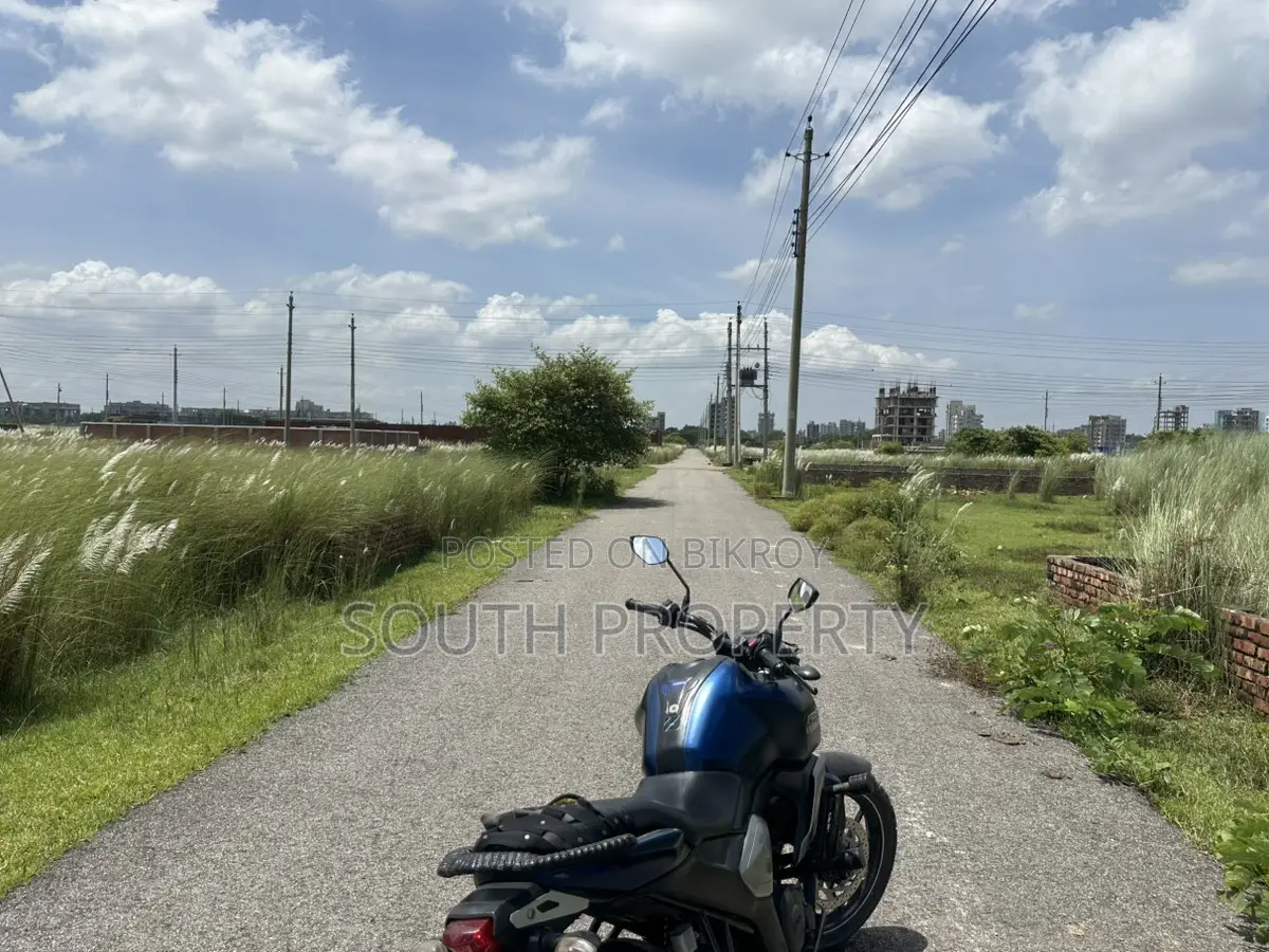 Block-P, 5-Katha, South-Facing Corner Plot Sale, Bashundhara R/A in Basundhara
