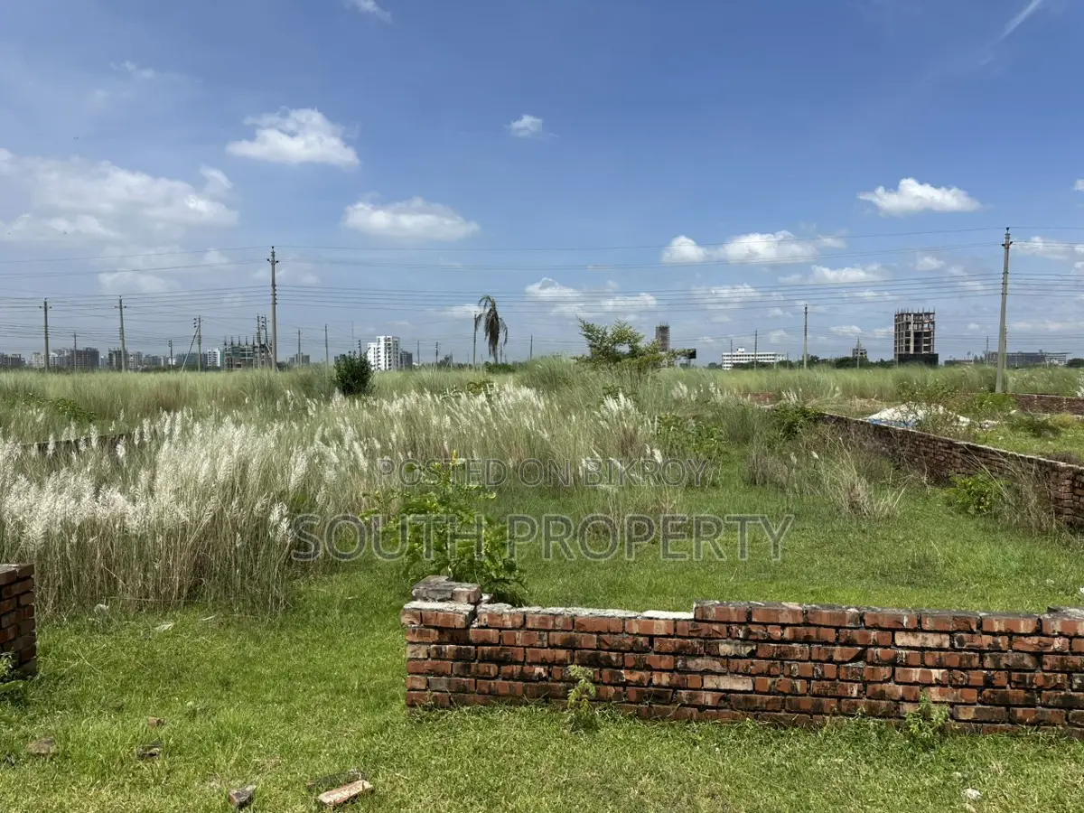 Block-P, 5-Katha, South-Facing Corner Plot Sale, Bashundhara R/A in Basundhara