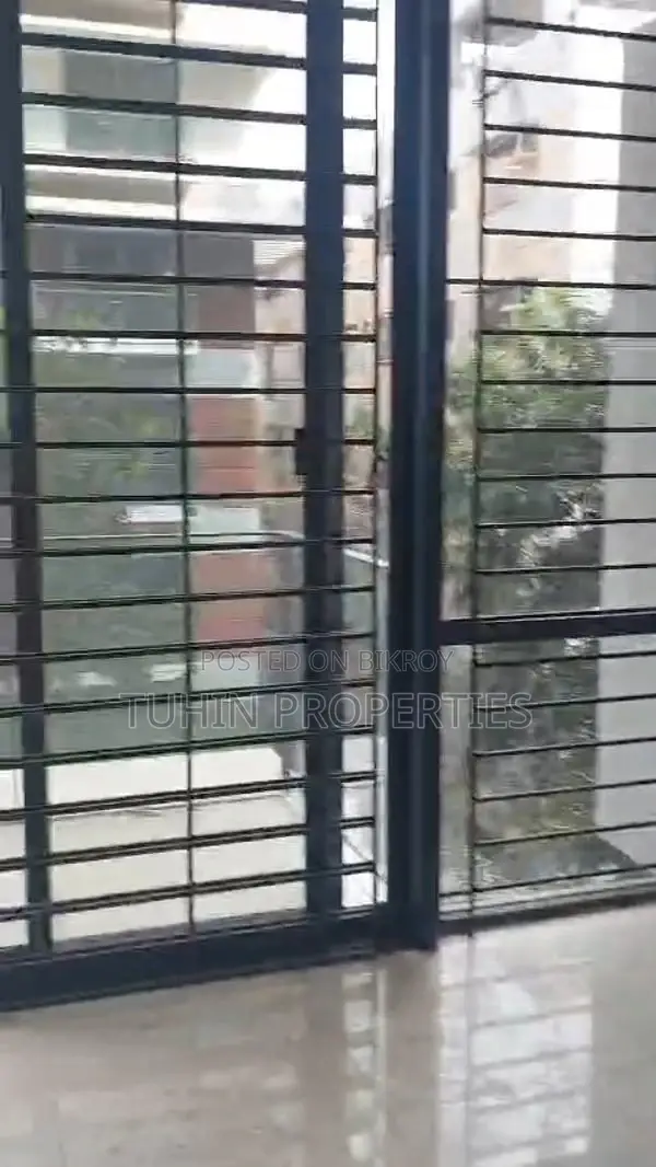 Brand New Ready Luxury 3500 Sft 4 Bed Flat Sale at Gulshan-1 in Gulshan