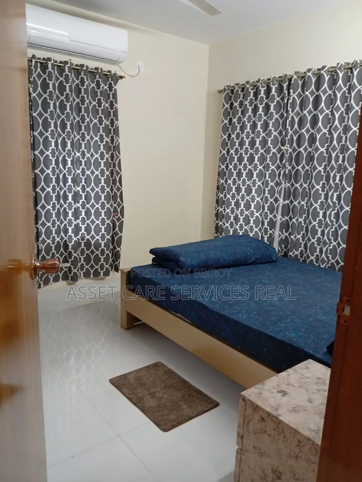 3 Bed Exclusive Fully Furnished Flat Rent @ Gulshan Residential Area in Gulshan