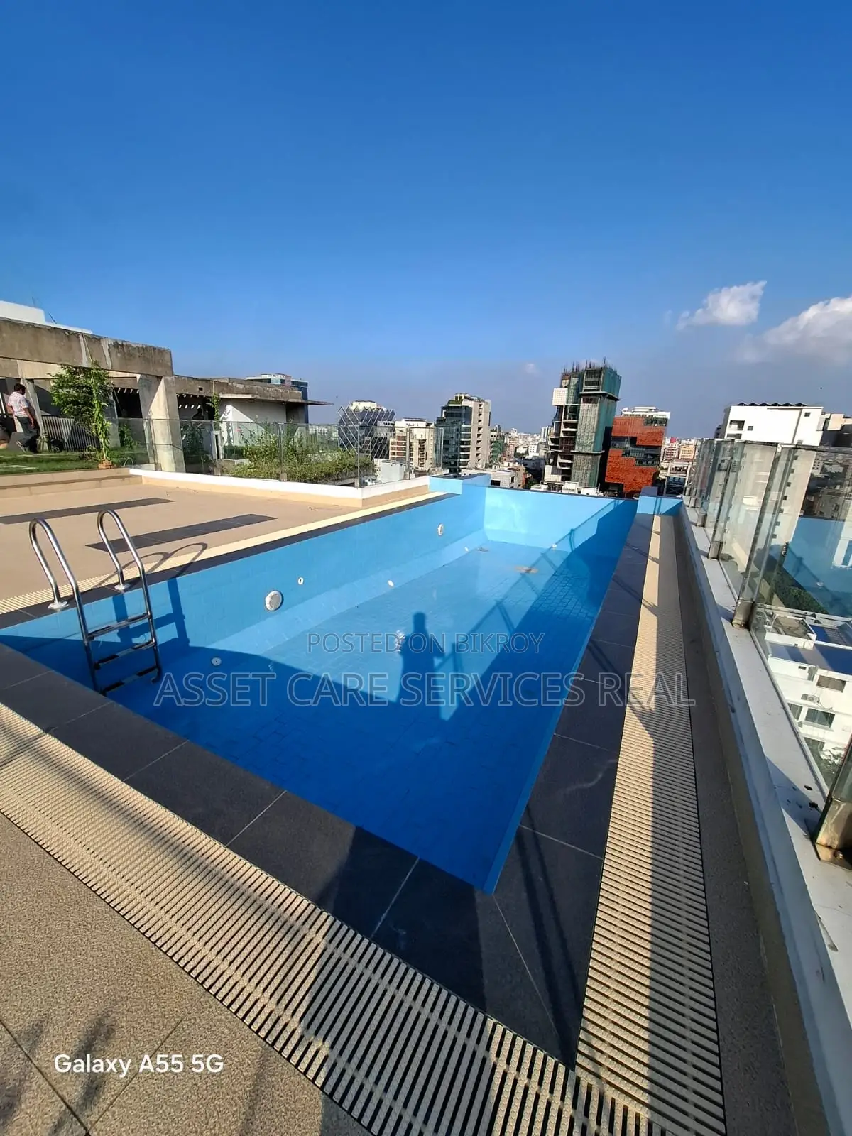 4 Bedroom Lake View Luxurious Flat @ North Gulshan Residential Area in Gulshan