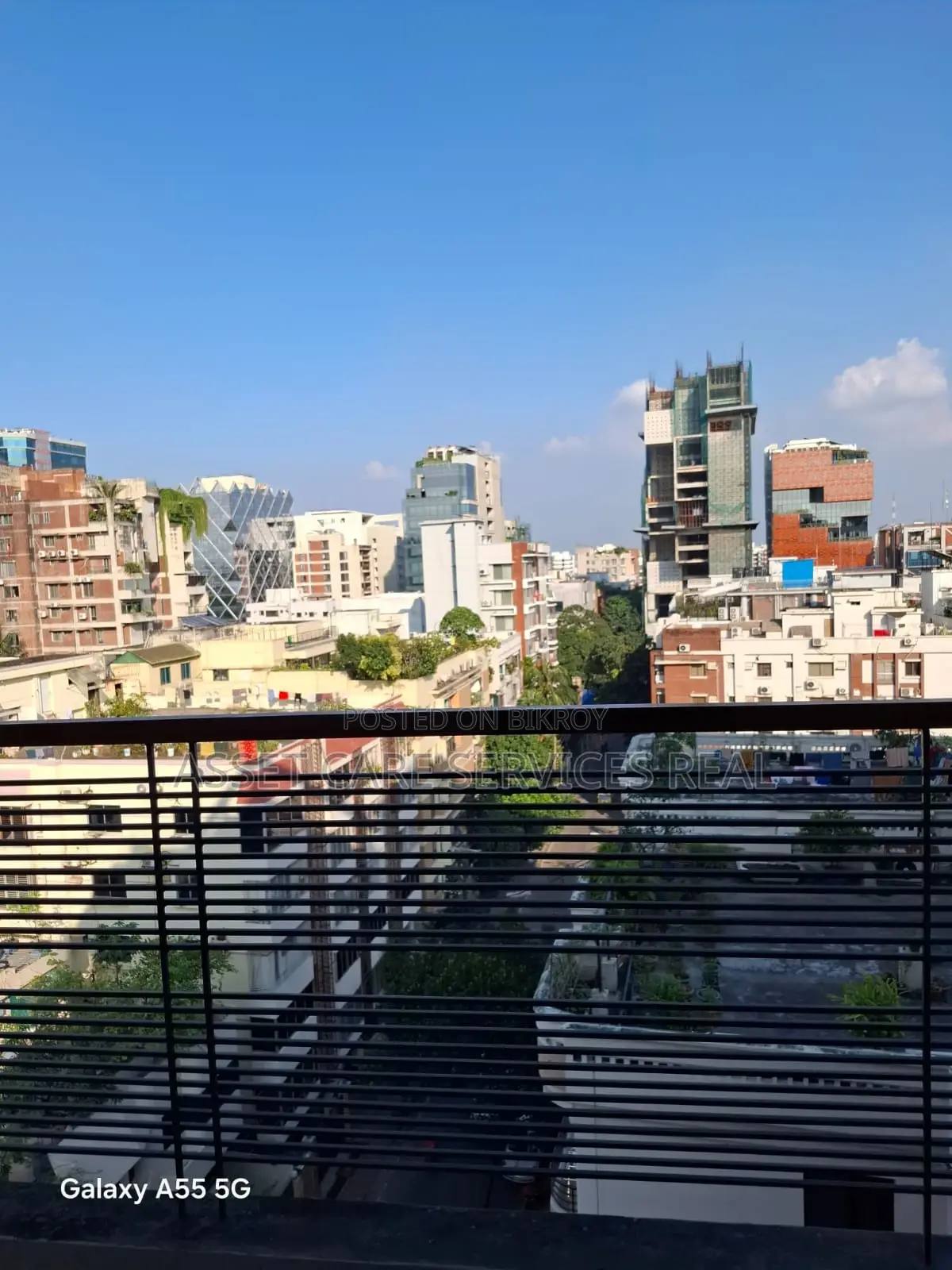 4 Bedroom Lake View Luxurious Flat @ North Gulshan Residential Area in Gulshan