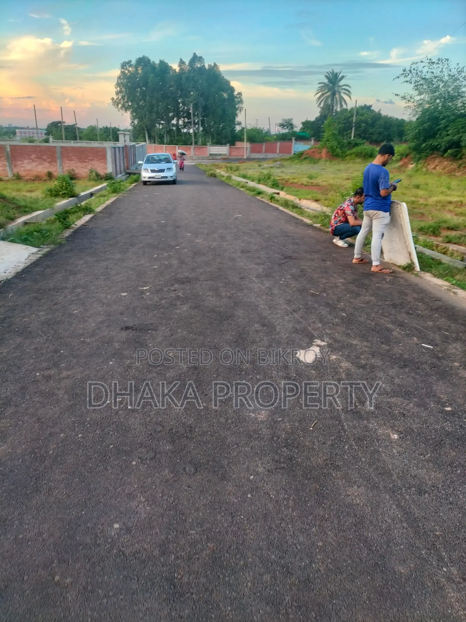Nearby 300ft 3 Katha Park East at Sector-5 in Purbachal