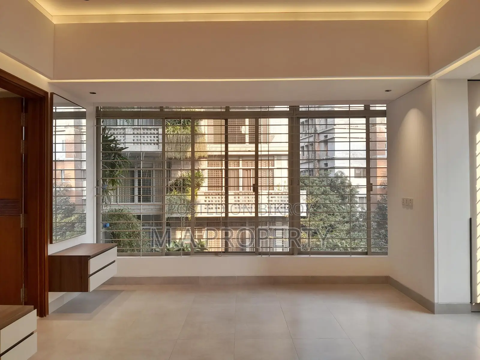 Semi-furnished apartment for rent in Gulshan in Gulshan