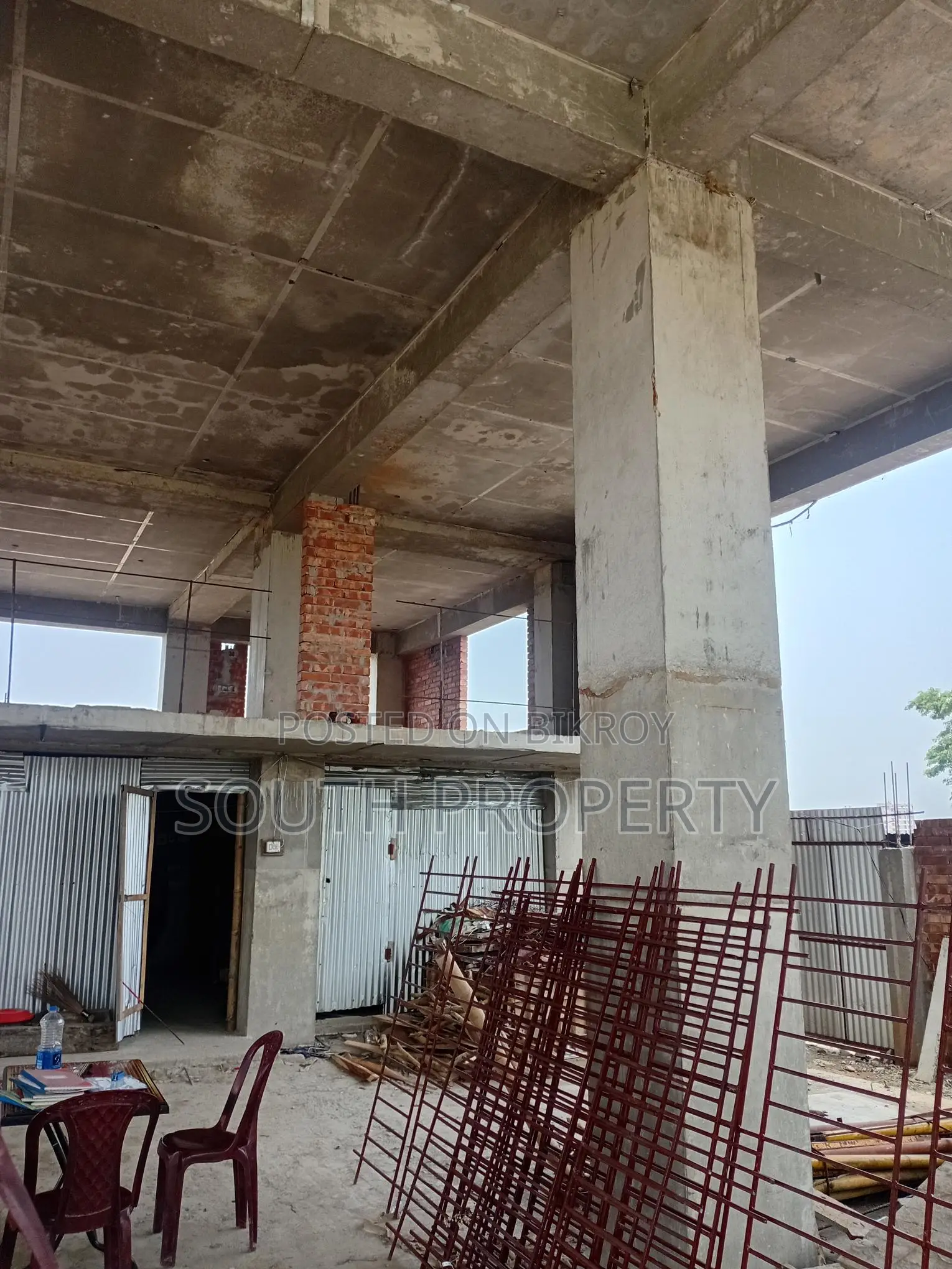 South facing 2850 sft flat sale at Jalshiri sector 07. in Dhaka