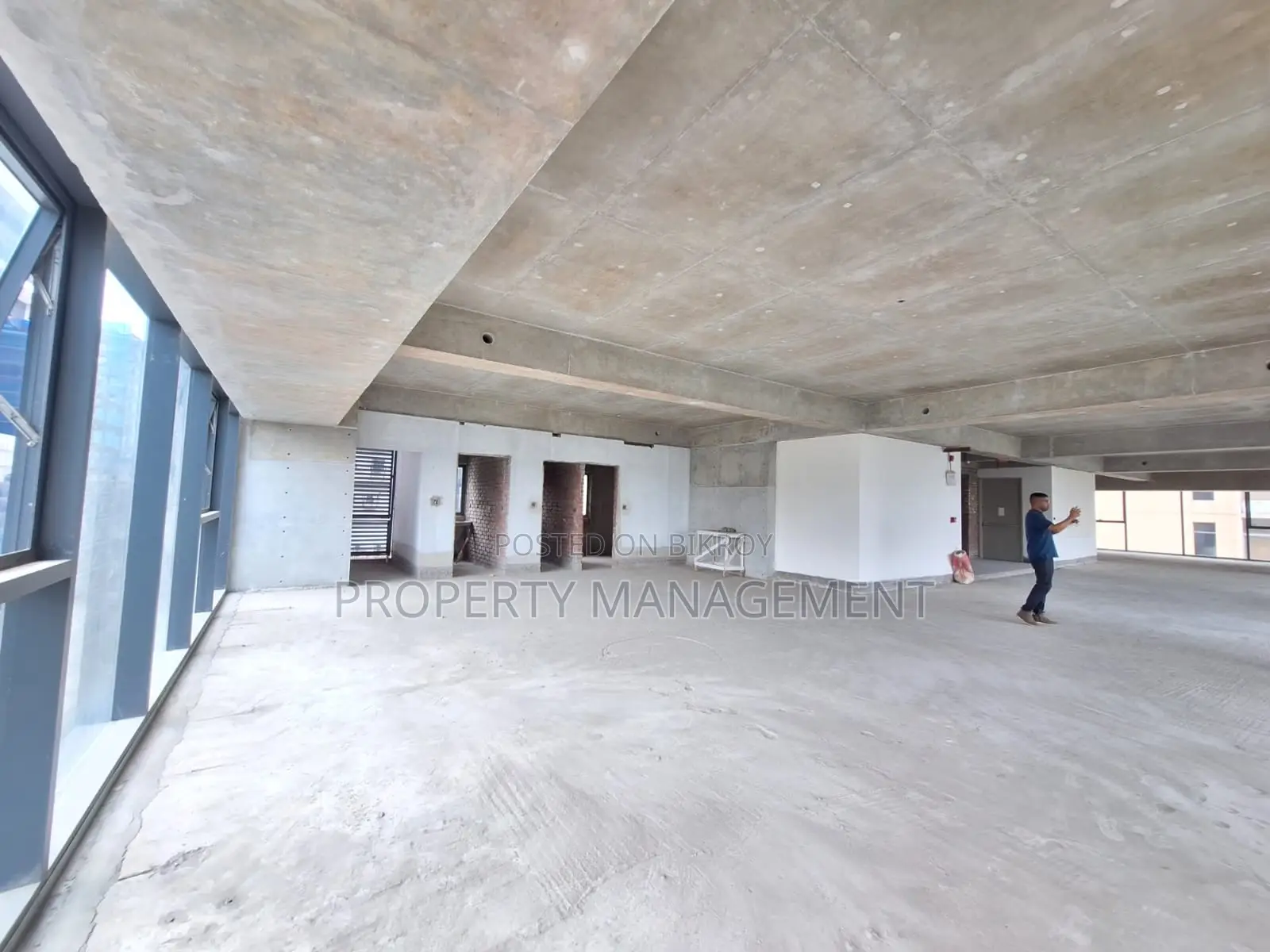5100 Sqft Brand New Luxurious Commercial Office Space for Rent in Gulshan 1 in Gulshan