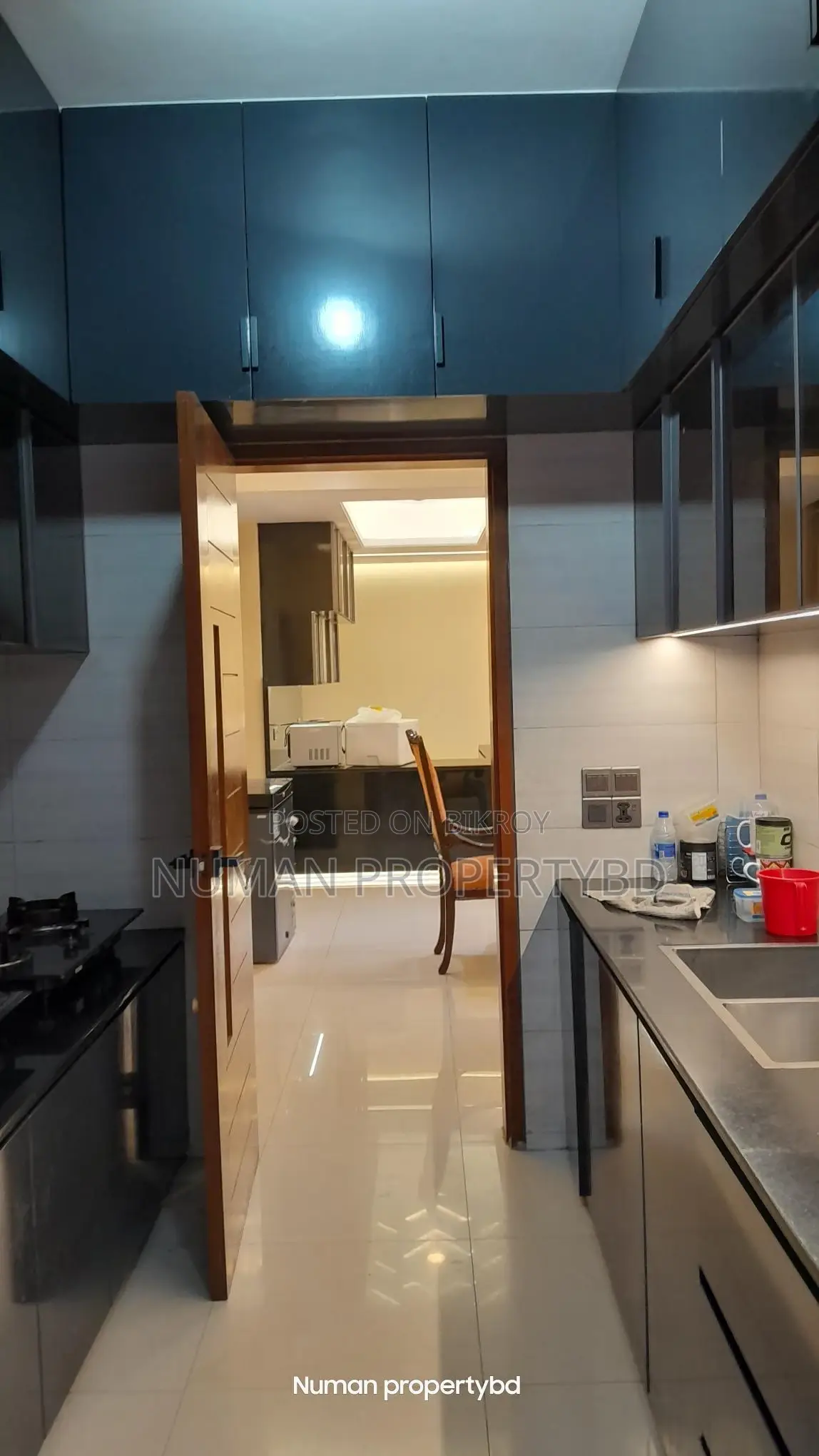 4000sq 4-bedroom Full Fair Face New Luxury Semi Furnished Flat Rent in Basundhara