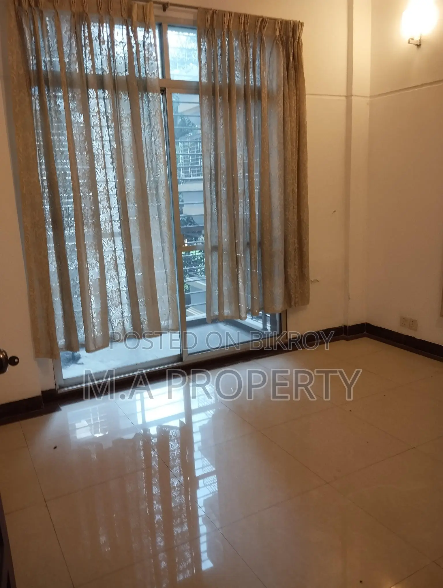UNFUNDED FLAT FOR RENT IN GULSHAN NORTH in Gulshan