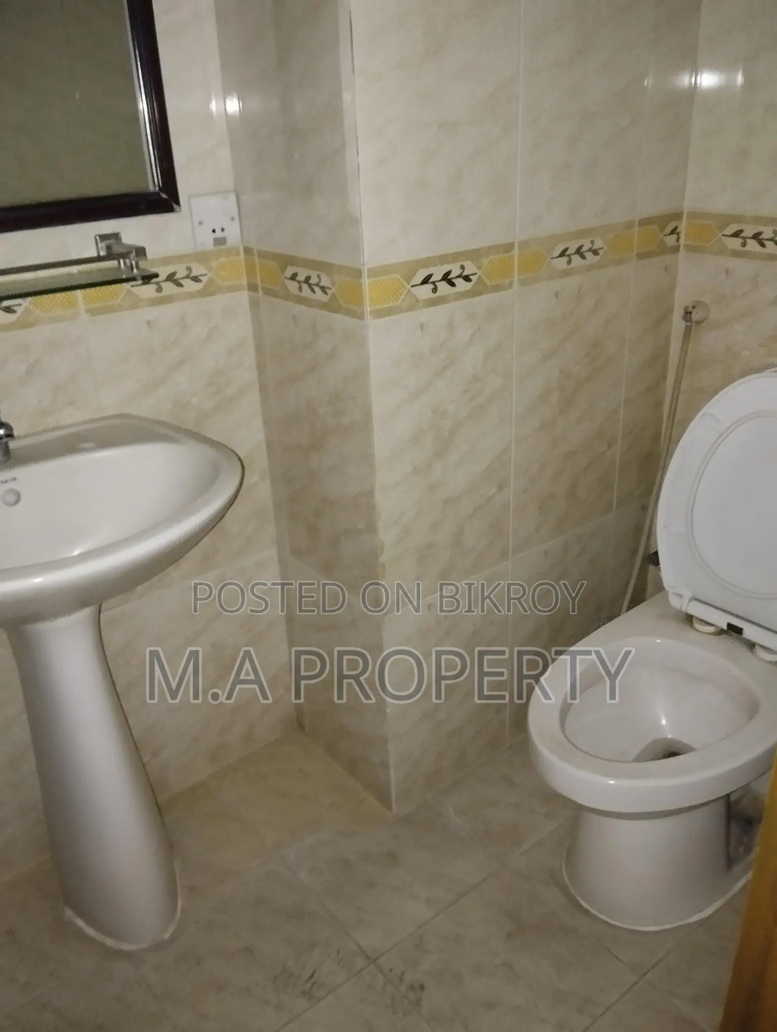 EXCELLENT SEMI-FURNISHED 4-BED FLAT FOR RENT IN GULSHAN 2 in Gulshan