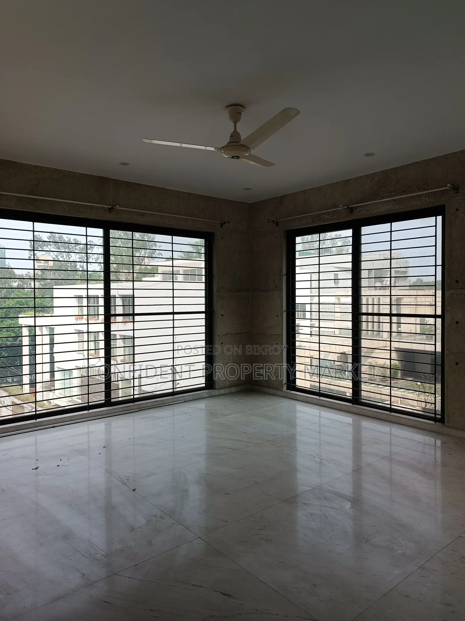 Exclusive Semi Furnished Flat For Rent In Baridhara in Baridhara