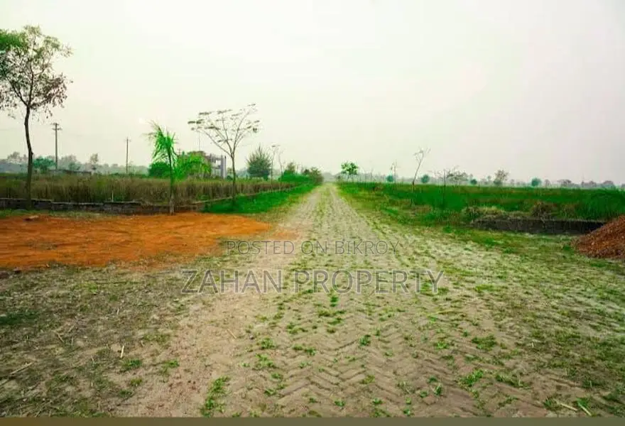 BASHUNDHARA P Extension 60 Ft Road 05 Katha Plot Sell.. in Basundhara