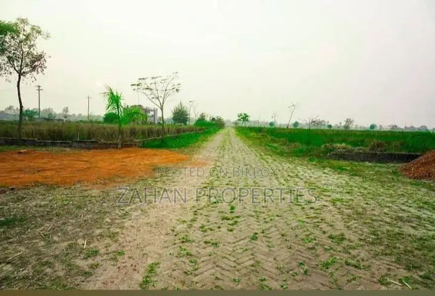 BASHUNDHARA P Extension 60 Ft Road 05 Katha Plot Sell.. in Basundhara