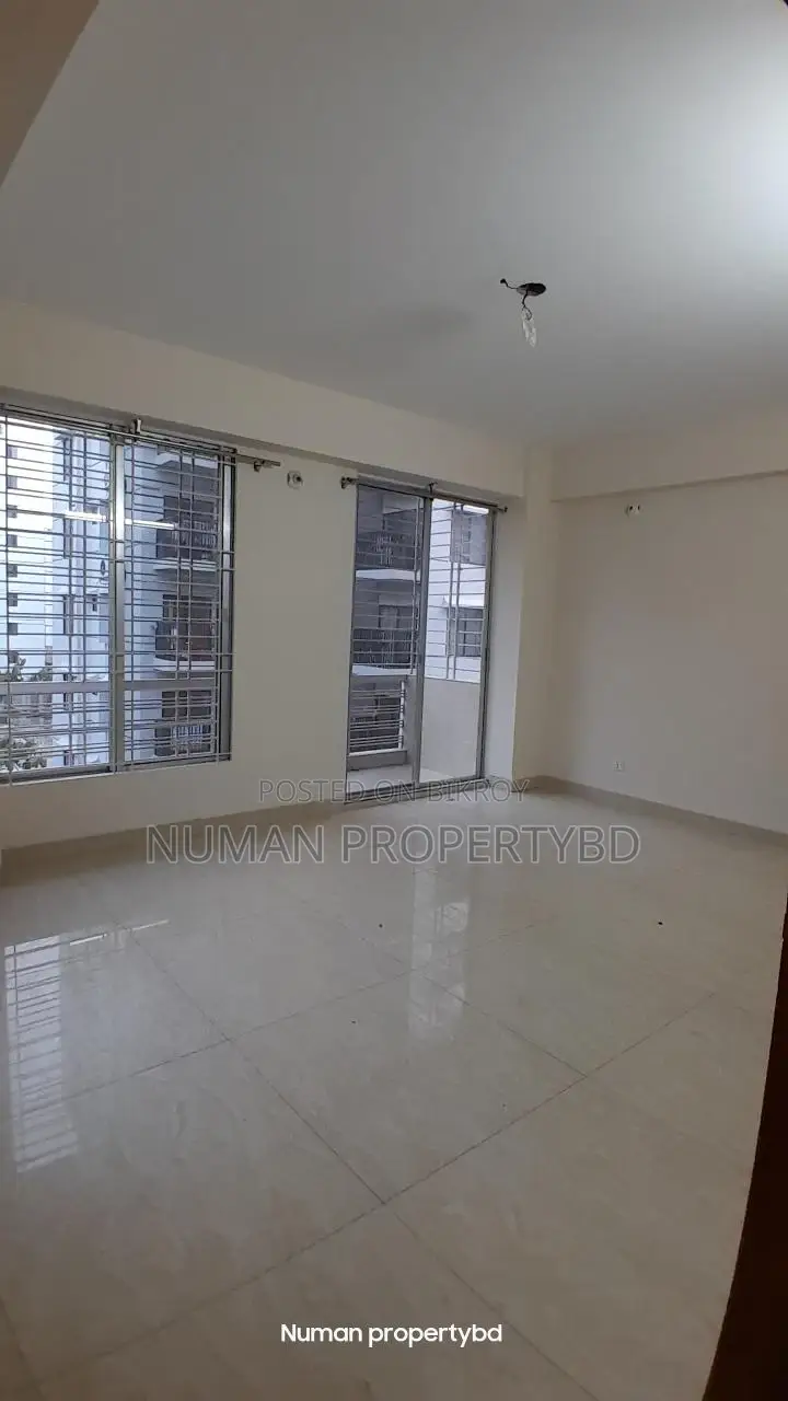 1800 sq ft 3 bedroom new luxurious semi-furnished flat for rent in Basundhara