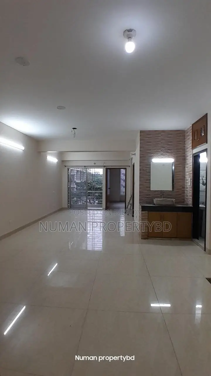 1800 sq ft 3 bedroom new luxurious semi-furnished flat for rent in Basundhara