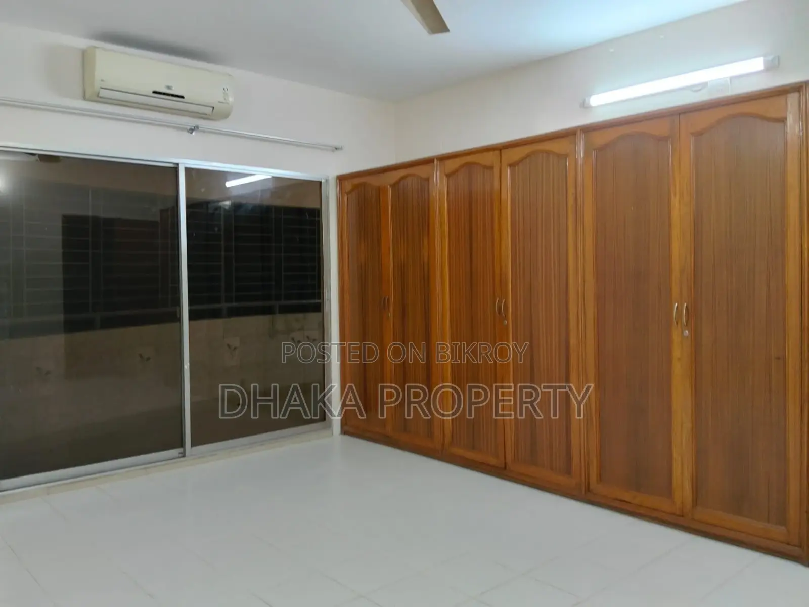 4 Bedroom Wonderful Flat Rent at Gulshan 2 North in Gulshan
