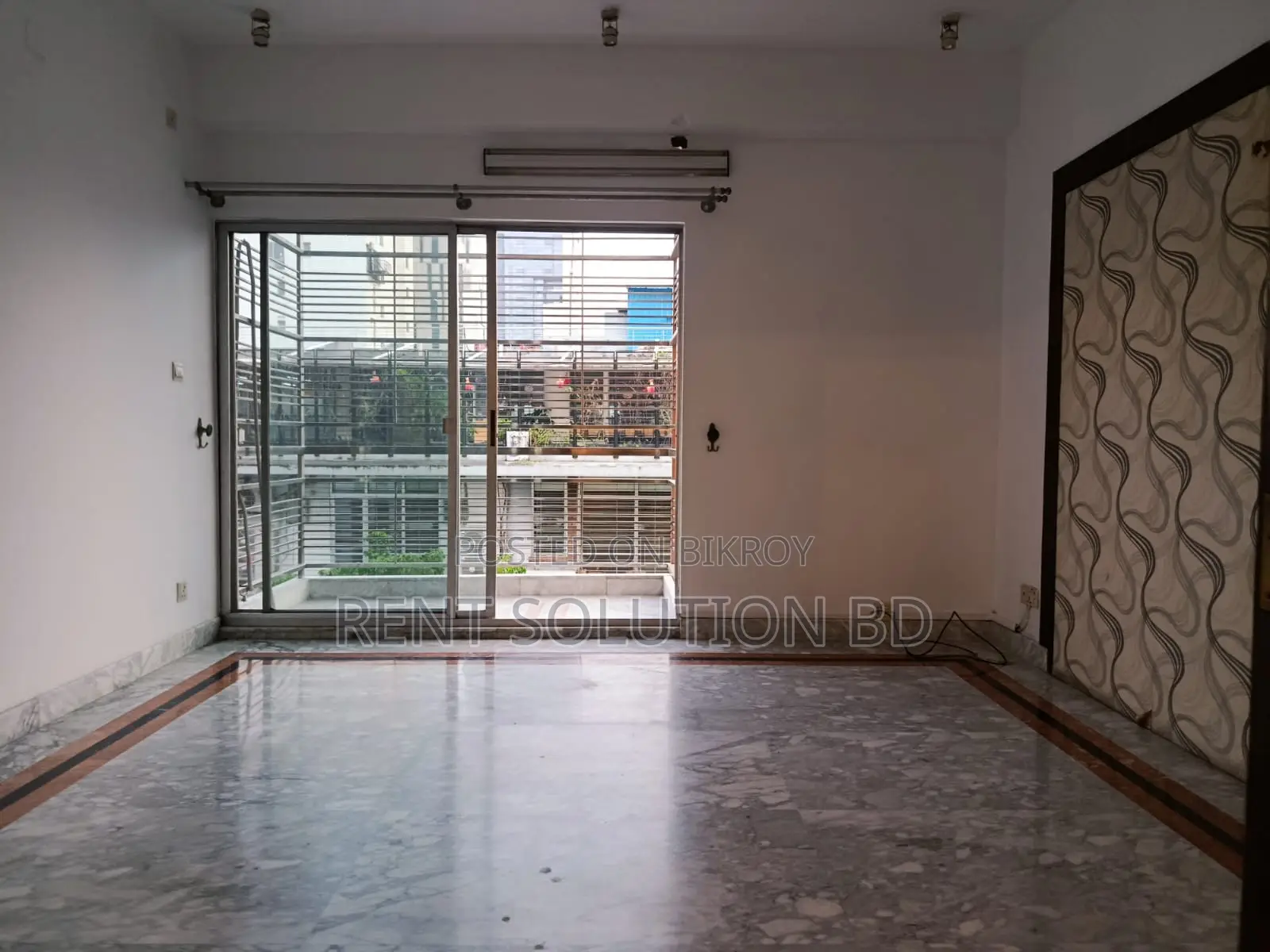 Nice 4 bedrooms with attached baths flat for rent in Gulshan 1 in Gulshan