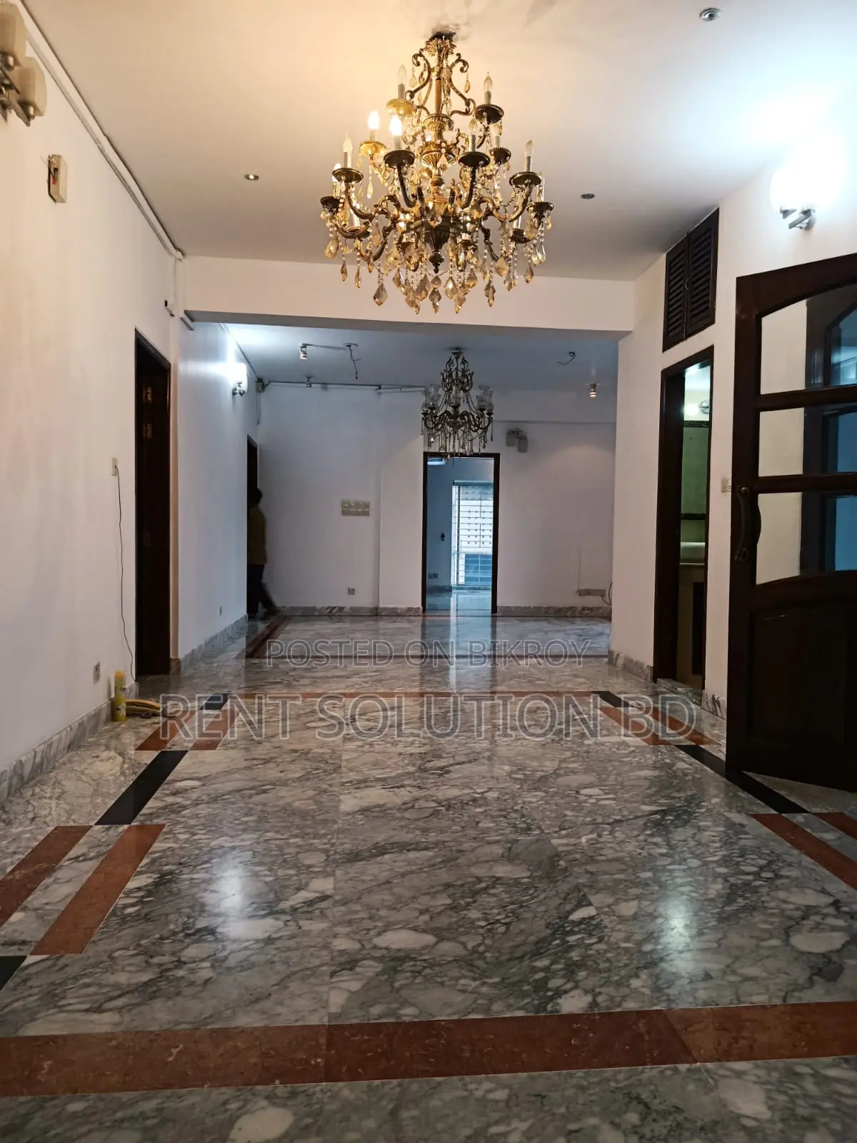 Nice 4 bedrooms with attached baths flat for rent in Gulshan 1 in Gulshan