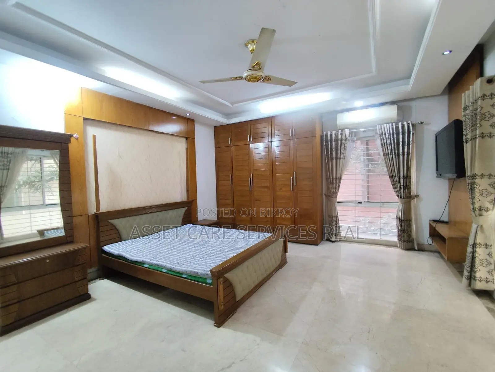 Fully-Furnished 4-Bedroom Exclusive Apartment for Rent in Baridhara Diplomatic Zone in Baridhara