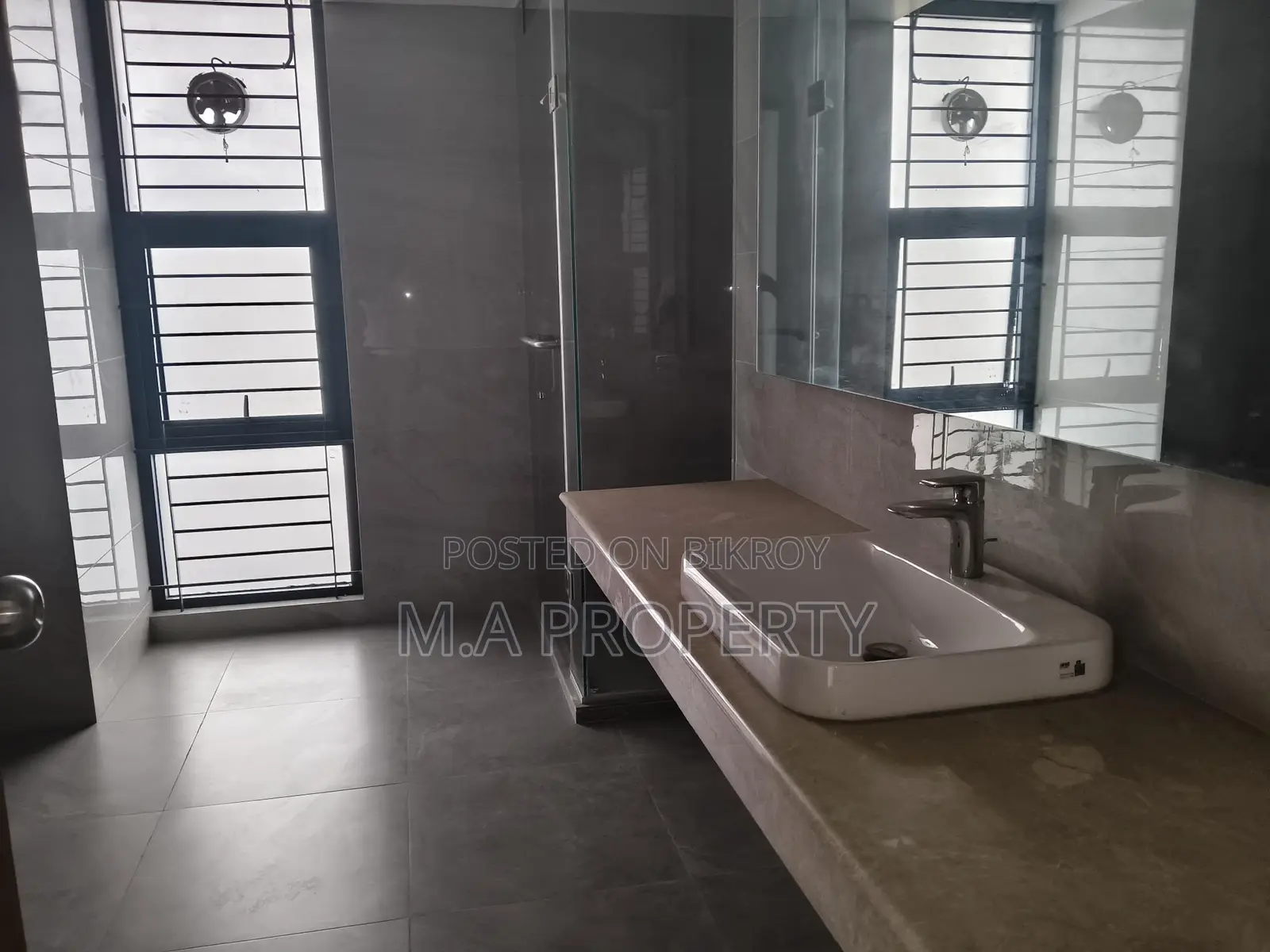 Shanta Brand New 3-Bedroom Apartment 3400sqft Gulshan-1 in Gulshan