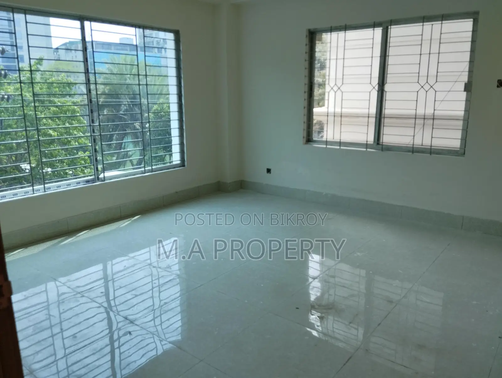 EXCLUSIVE NEW RENOVATED 2650 SFT 4BED OFFICE APARTMENT RENT GULSHAN 2 in Gulshan
