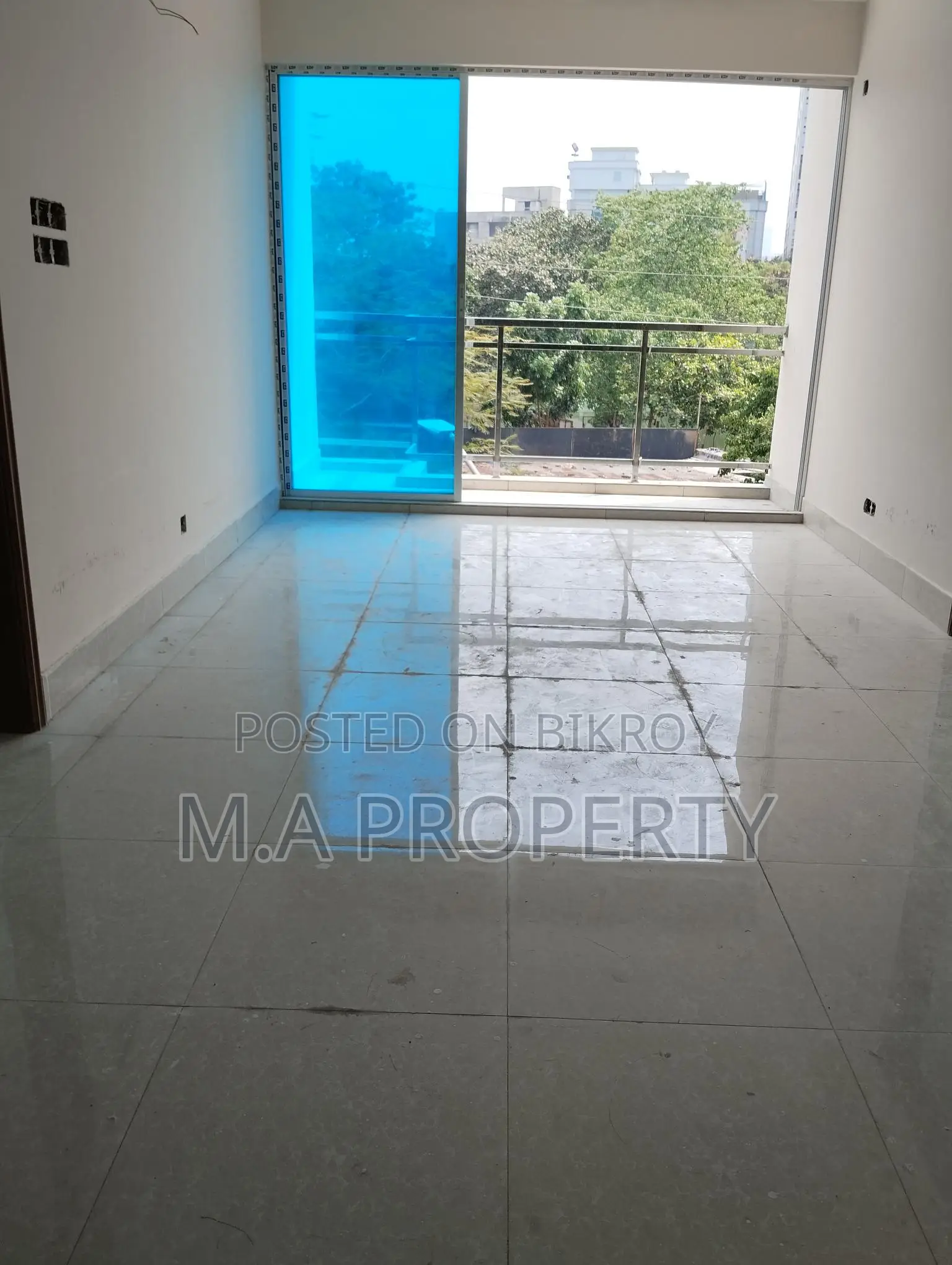 EXCLUSIVE NEW RENOVATED 2650 SFT 4BED OFFICE APARTMENT RENT GULSHAN 2 in Gulshan