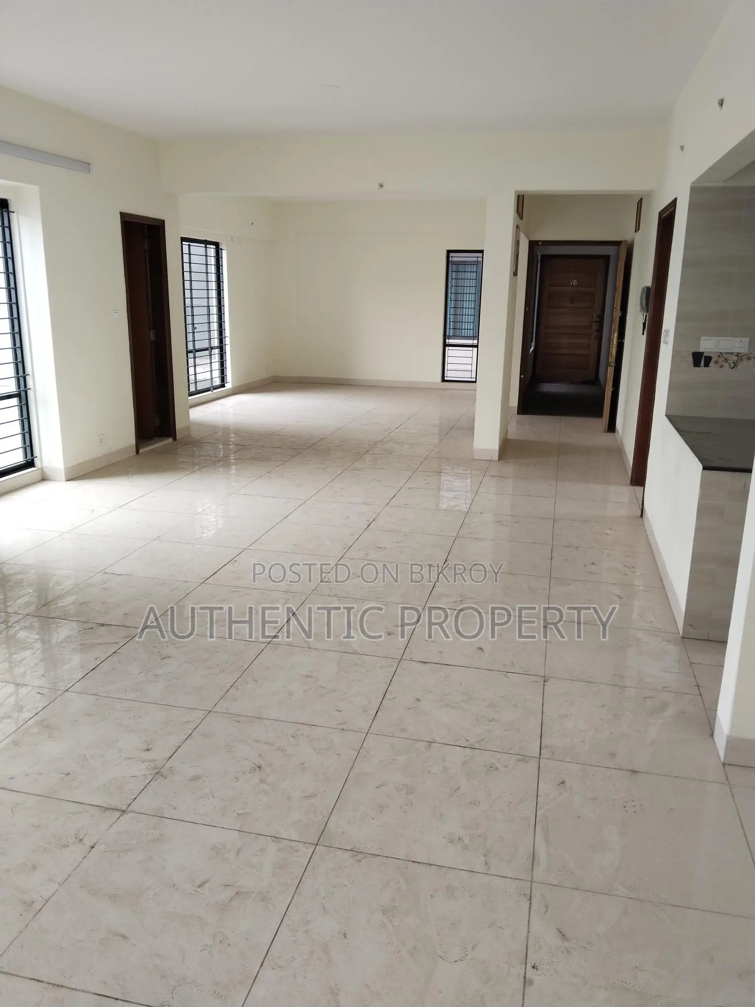 2250 sft, south facing, 4 beds flat sale @ Bashundhara in Basundhara