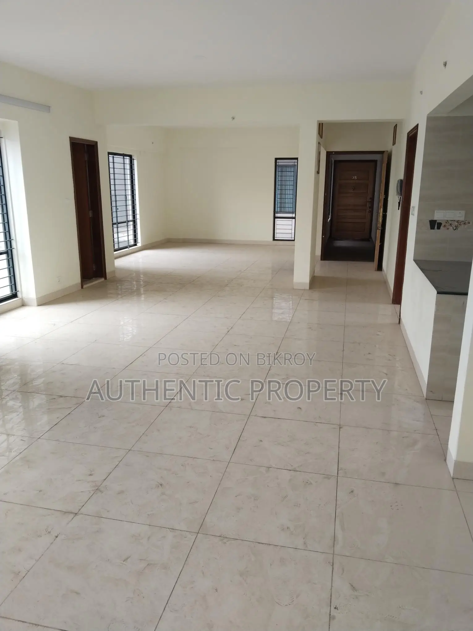 2250 sft, south facing, 4 beds flat sale @ Bashundhara in Basundhara