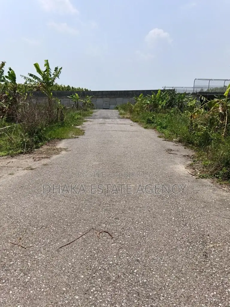 Block-N, For those who love the South-facing lake view in Basundhara