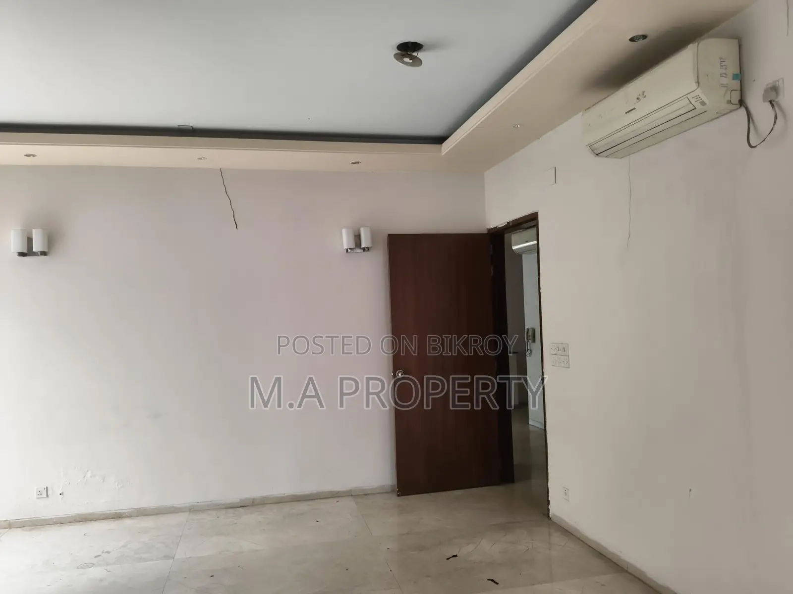 Rent 4-Bed Apartment 4000sqft 2-Carpark Baridhara in Baridhara