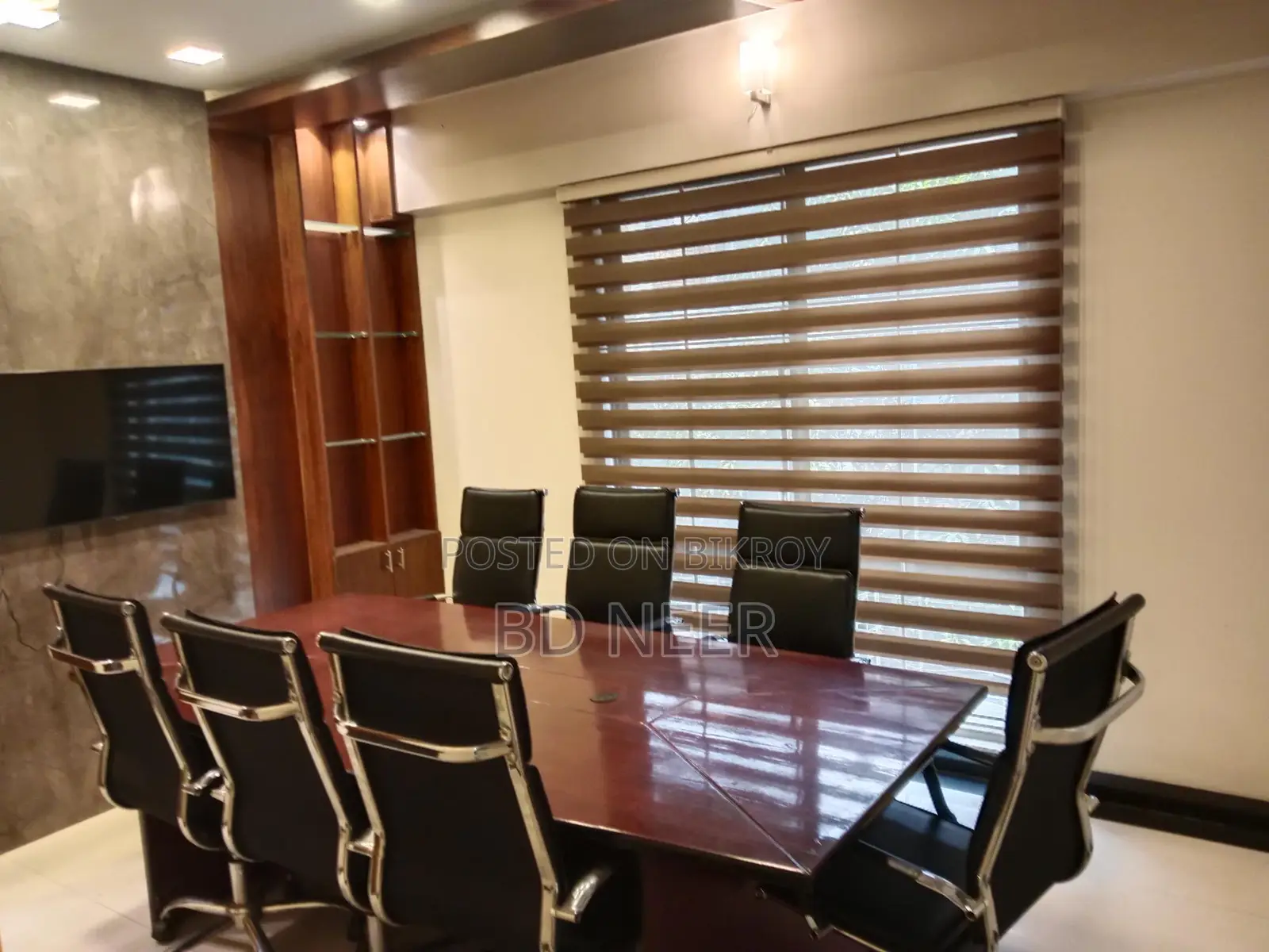 Residents building furnish office rent in Gulshan in Gulshan