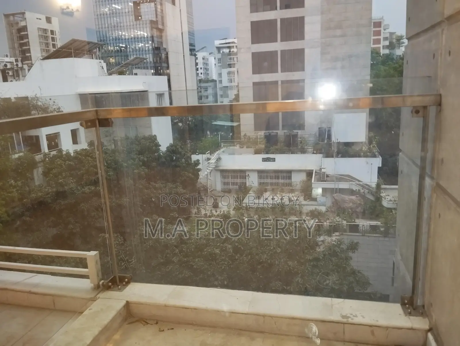 SAMI NEW 4 BED UNFURNISHED FLAT RENT IN GULSHAN 2 MEDDLE in Gulshan