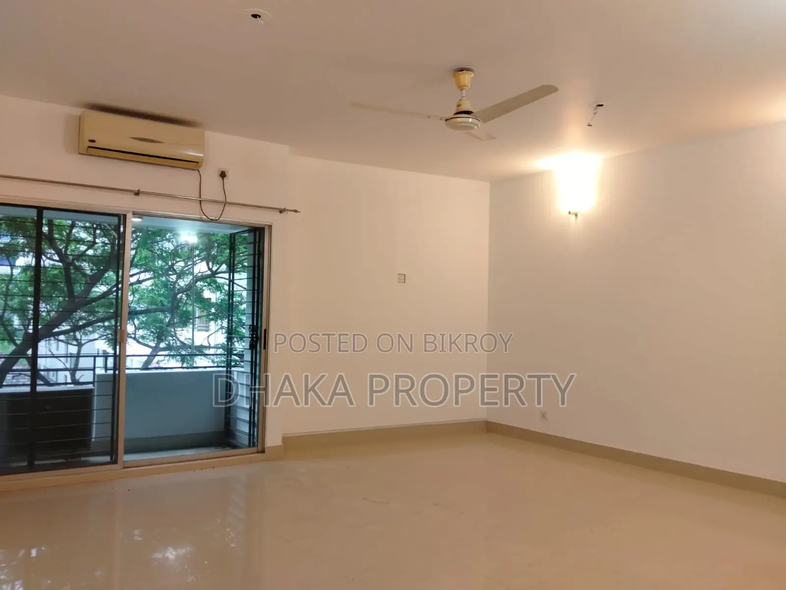 3Bed Wonderful Corner Plot Flat Rent at Baridhara Diplomatic Zone in Baridhara