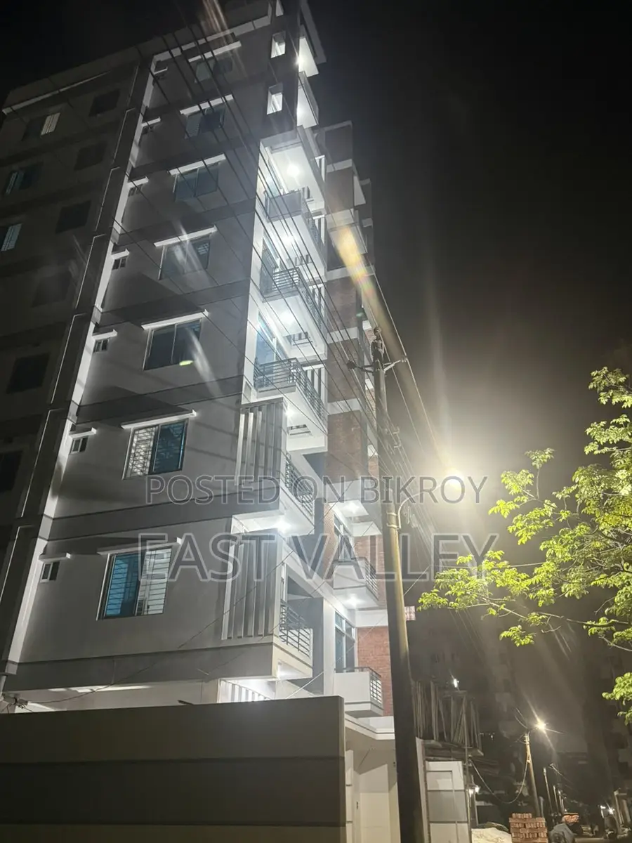 Luxury 1500 SFT Apartment for Sale | Bashundhara R/A, Block L, Baridhara in Basundhara