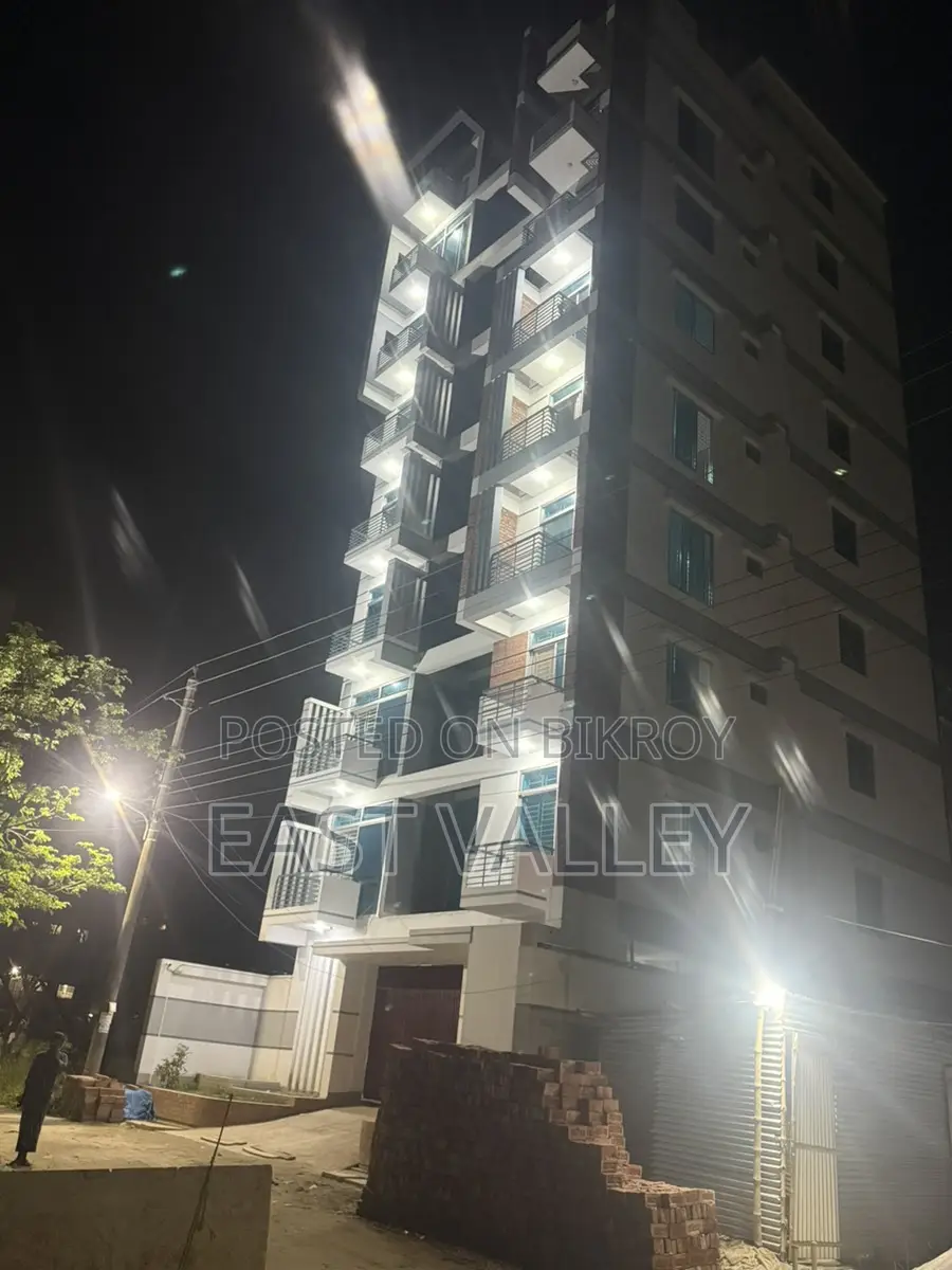 Luxury 1500 SFT Apartment for Sale | Bashundhara R/A, Block L, Baridhara in Basundhara