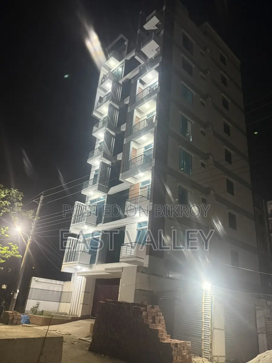 Luxury 1500 SFT Apartment for Sale | Bashundhara R/A, Block L, Baridhara in Basundhara