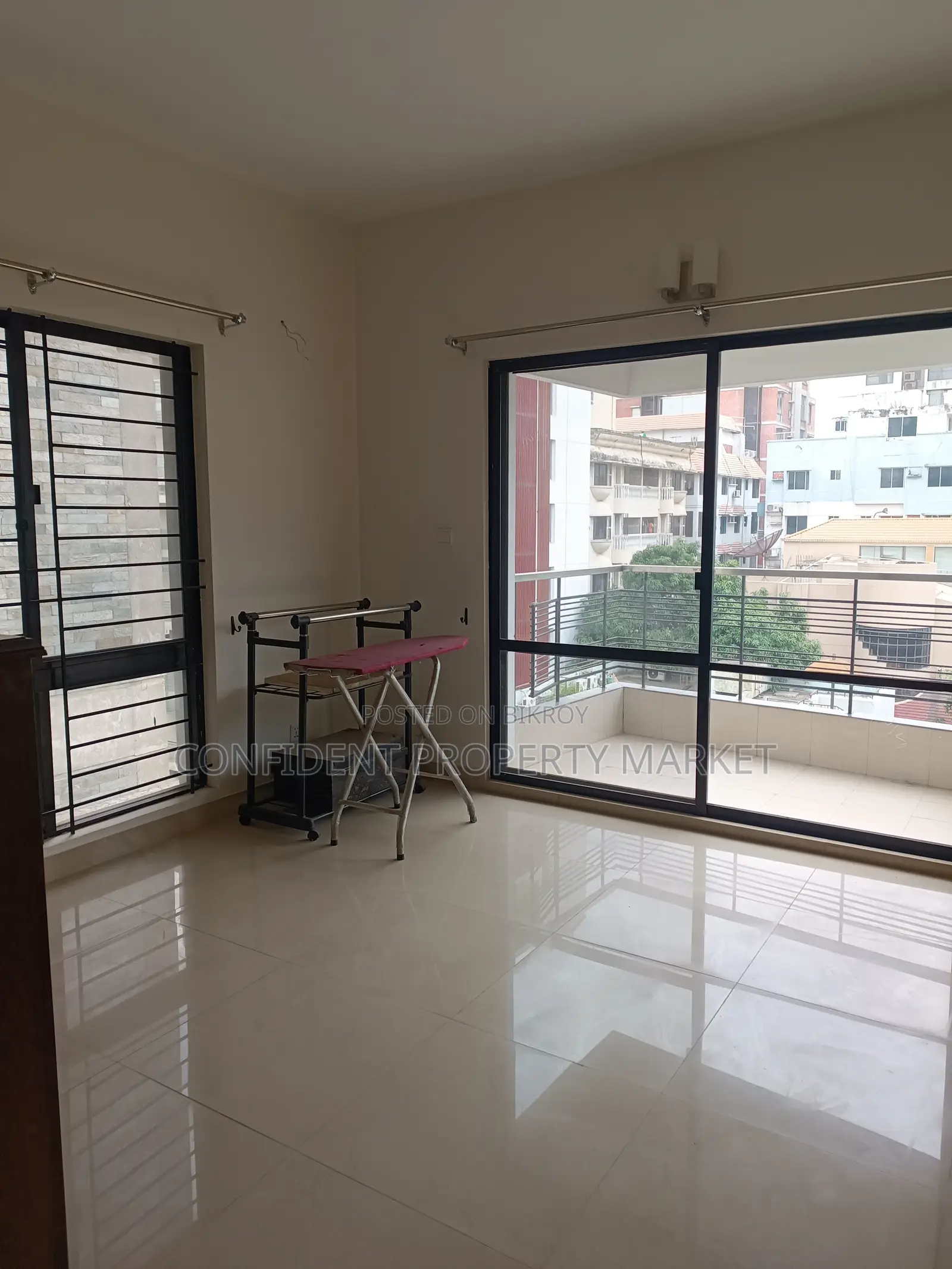 Exclusive Flat Rent In Baridhara in Baridhara
