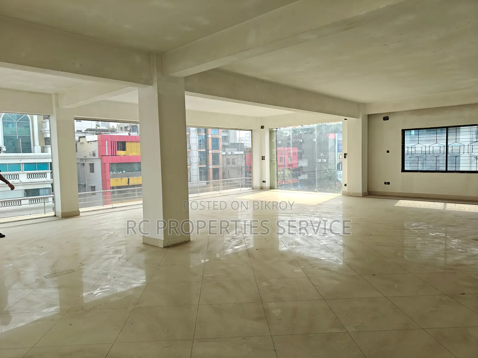 2050sft nice commercial space rent in Uttara in Uttara
