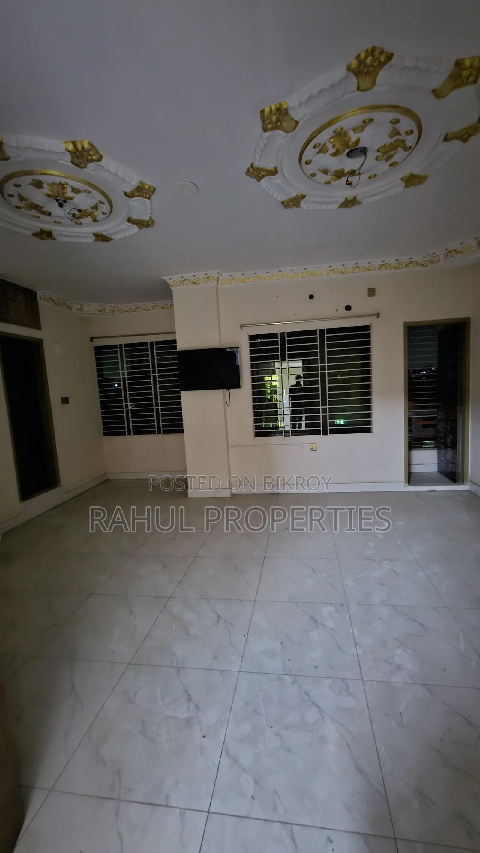 South Bonosree [ 2620 sq ft ] Ready Flat for Sale. in Banasree