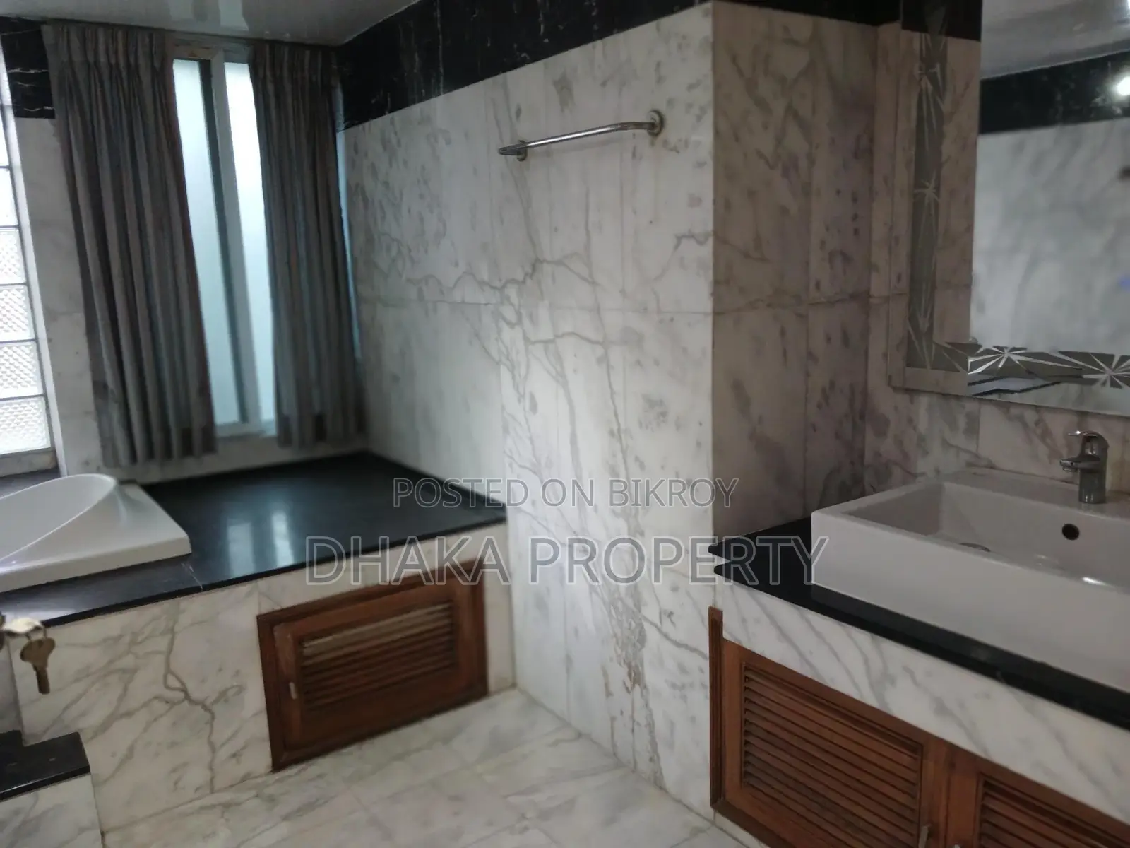 7500 SqFt 5 Bedroom Luxurious Apartment Rent at Baridhara Diplomatic Zone in Baridhara