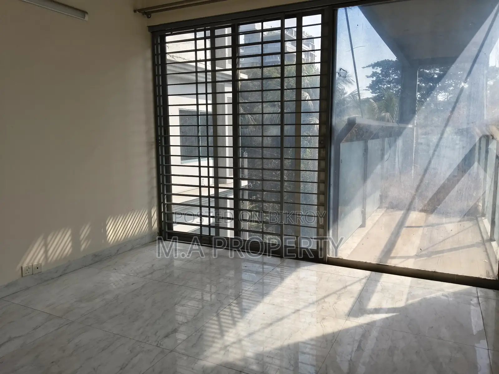 Rent Apartment 4-Bed 2-Carpark Gulshan North in Gulshan
