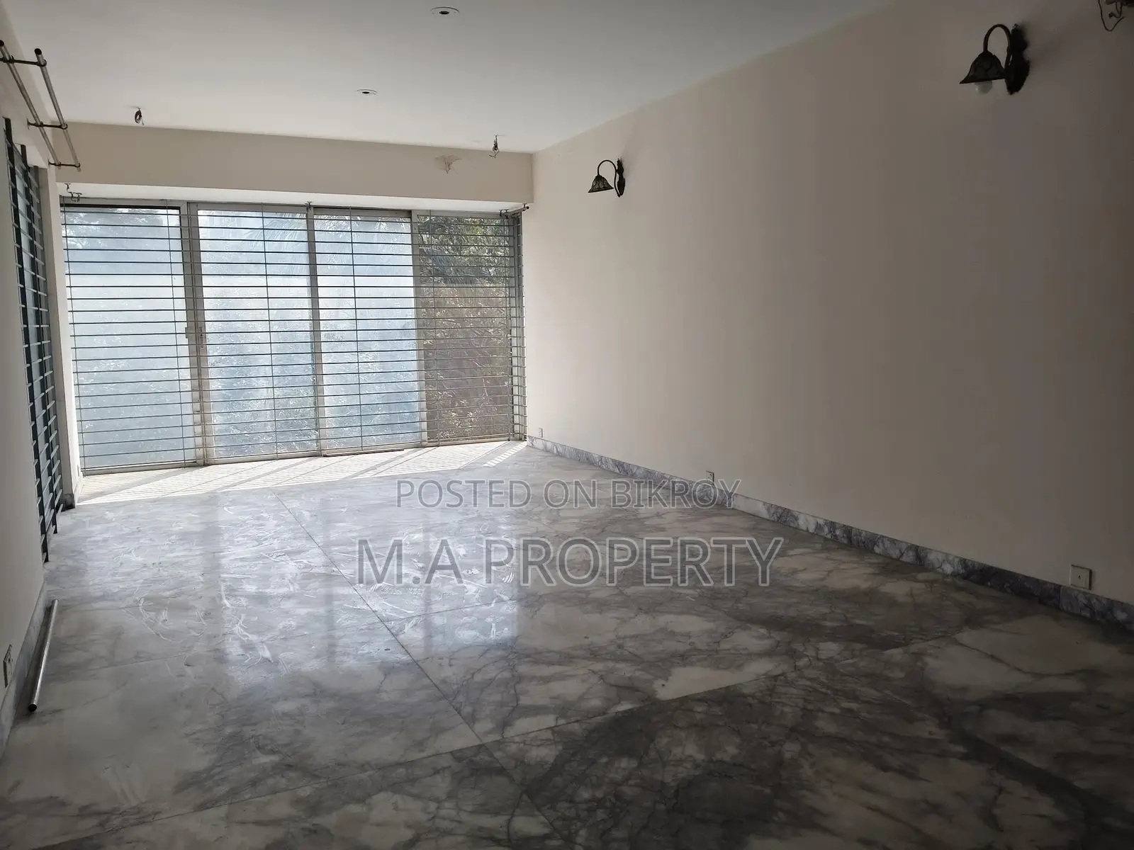 Rent Apartment 4-Bed 2-Carpark Gulshan North in Gulshan