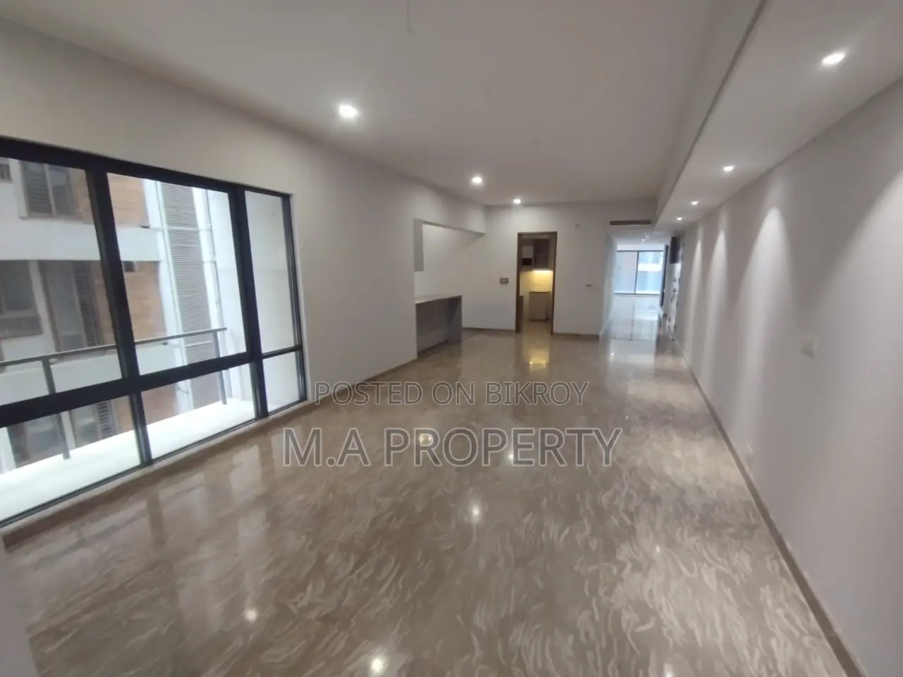 Rent Apartment 4-Bed 4150sqft 7th floor Gulshan North in Gulshan