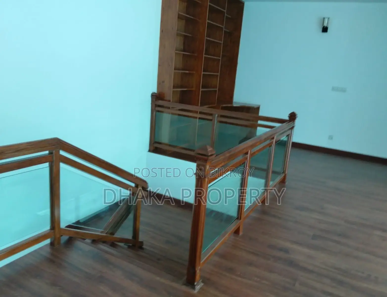 Duplex 4200 SqFt 4 Bedroom 2 Parking Apartment Rent at Baridhara Diplomatic Area in Baridhara