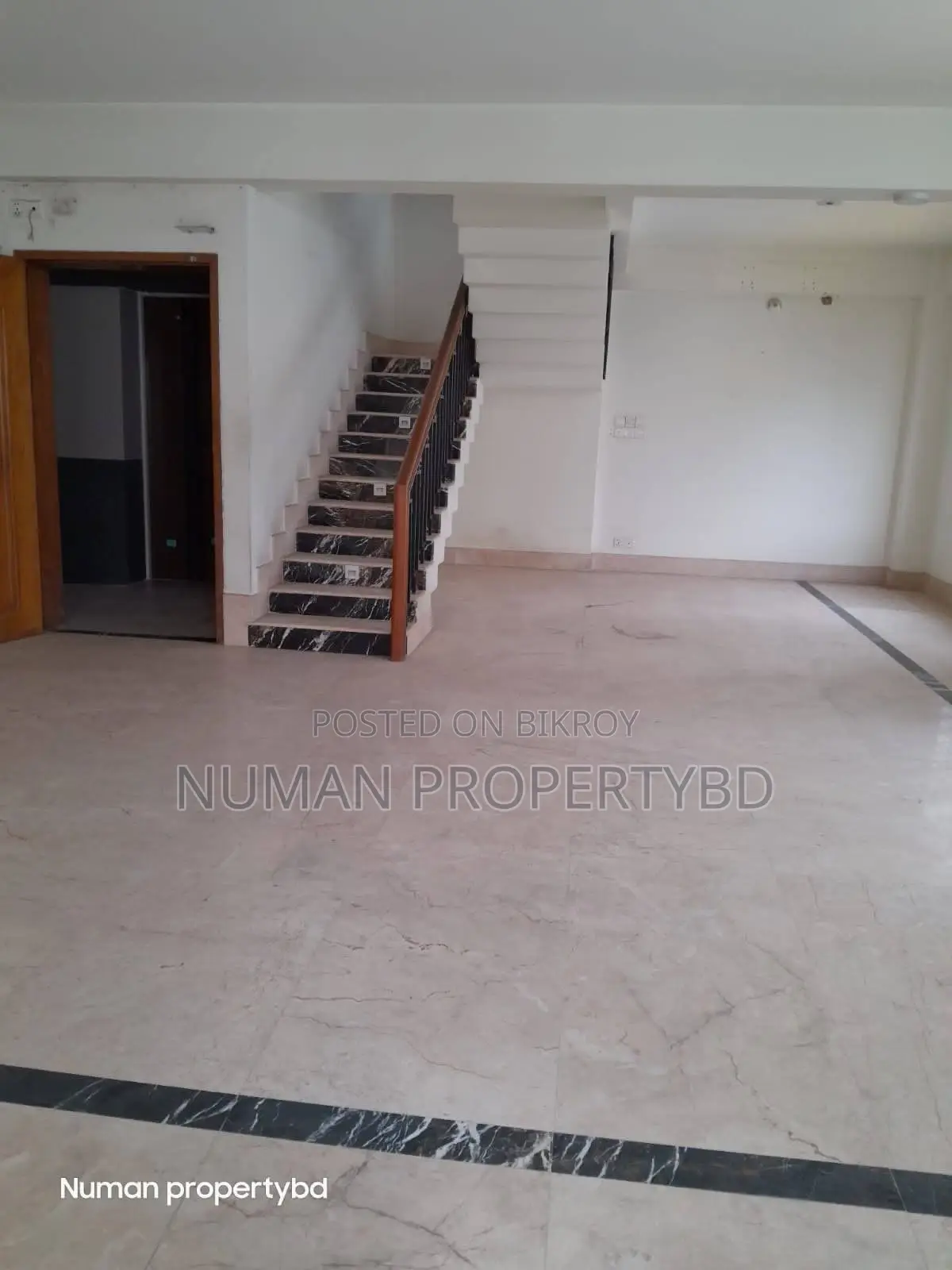 South-facing 3600sq Duplex 4-bedroom Luxurious Semi-Furnished flat for rent in Basundhara