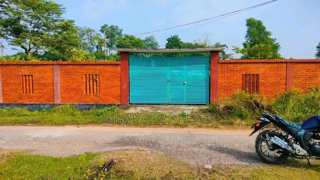 Nearby 300ft 3 Katha Park East at Sector- 9 in Purbachal