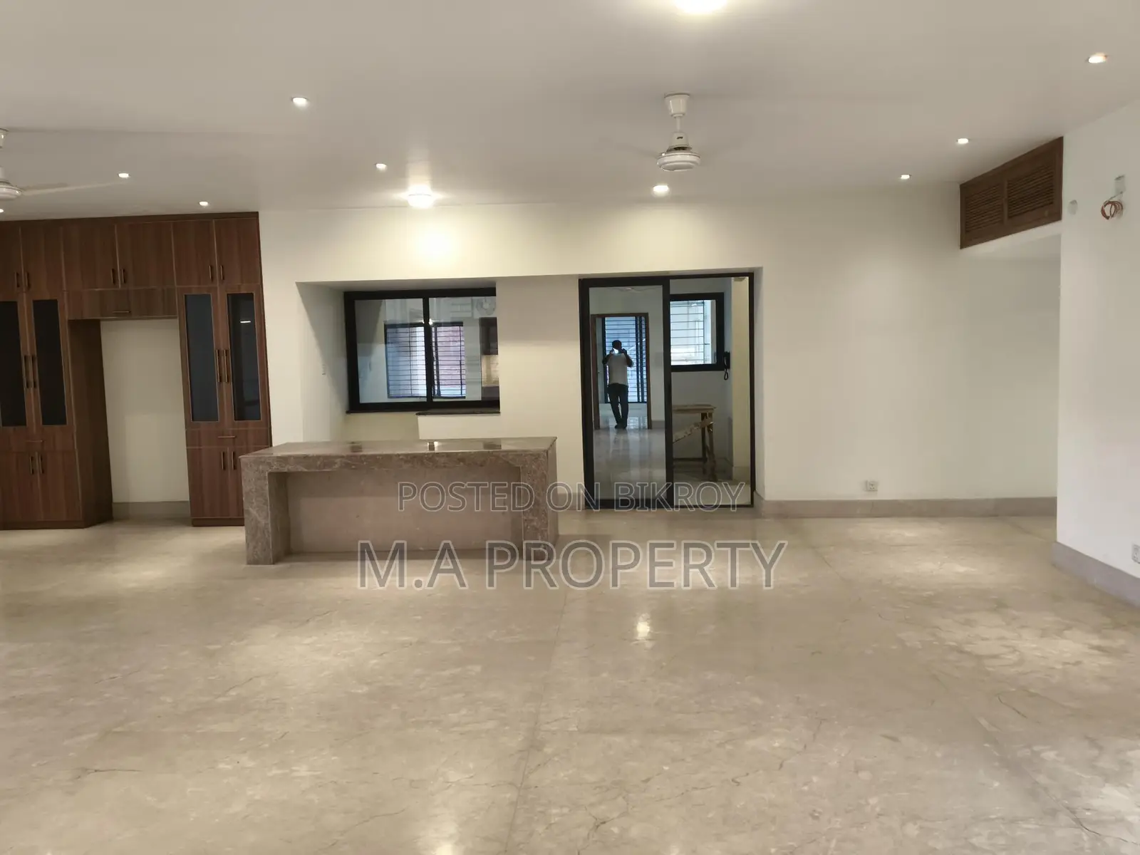 5700sqft 5-Bed 3-Carpark gym+Swi Rent in Gulshan North in Gulshan