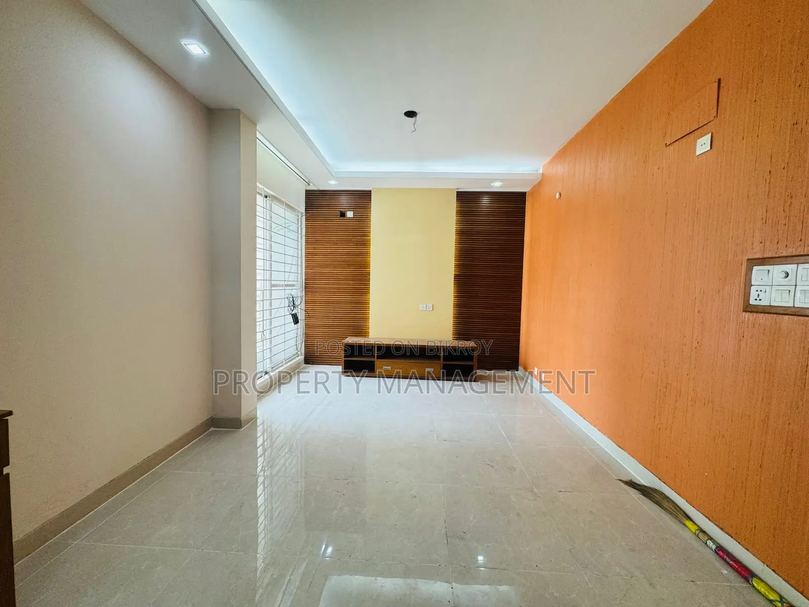 2300Sqft New Building for Office Space Rent Gulshan Nice View in Gulshan