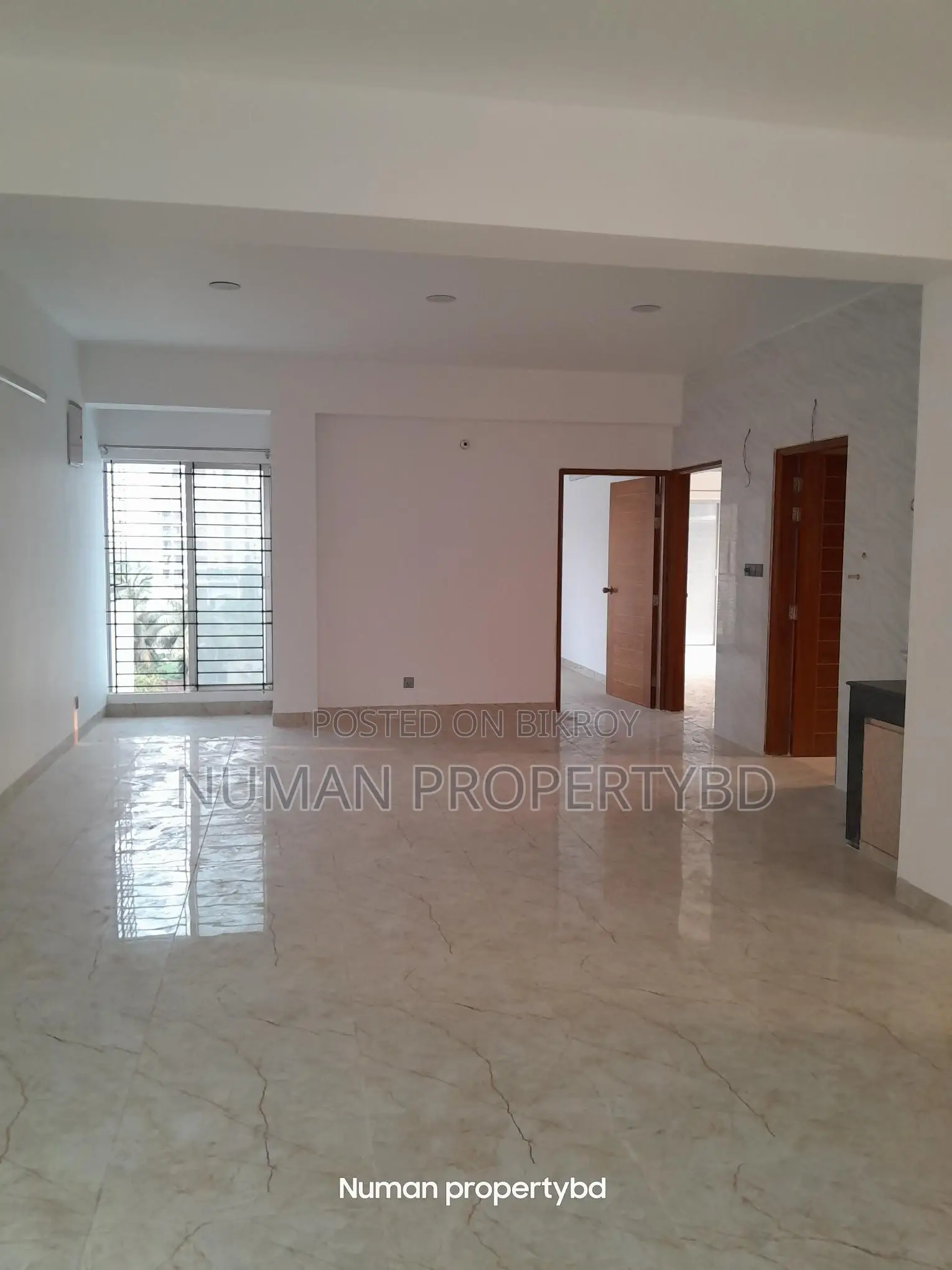 1500sq New Luxury Semi Furnished Flat Rent in Basundhara